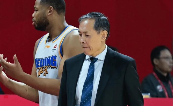 新球体育电脑版-许利民狂批11分钟：输的是人是北京形象尊严 再这样季后赛进不去