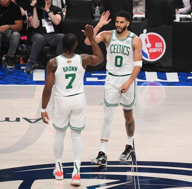 新球体育官网-半场20分对飚欧文 无缘FMVP？塔图姆一心只想赢