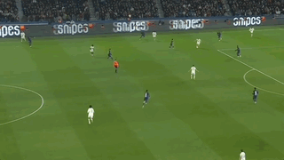 法甲：登贝莱双响 巴黎3比0暂登顶