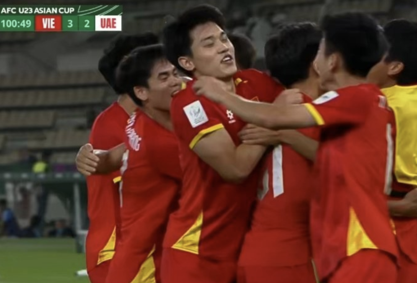 新球体育app-越南足球起飞！101分钟绝杀阿联酋+4连胜进U23亚洲杯4强 静候国足