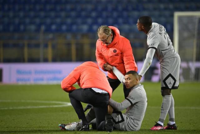 新球体育-火线复出扭转战局，姆巴佩是巴黎翻盘的希望所在