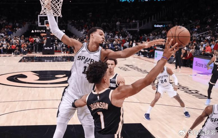 狂胜28分，又24分大胜！NBA最神奇队伍诞生，老詹要冲击第5冠|湖人|勒布朗·詹姆斯|俄克拉荷马雷霆队|勒布朗-詹姆斯|尼古拉-约基奇_新浪体育_新浪新闻